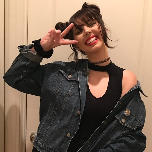 Meet your Posher, Amy - Picture 1 of 1